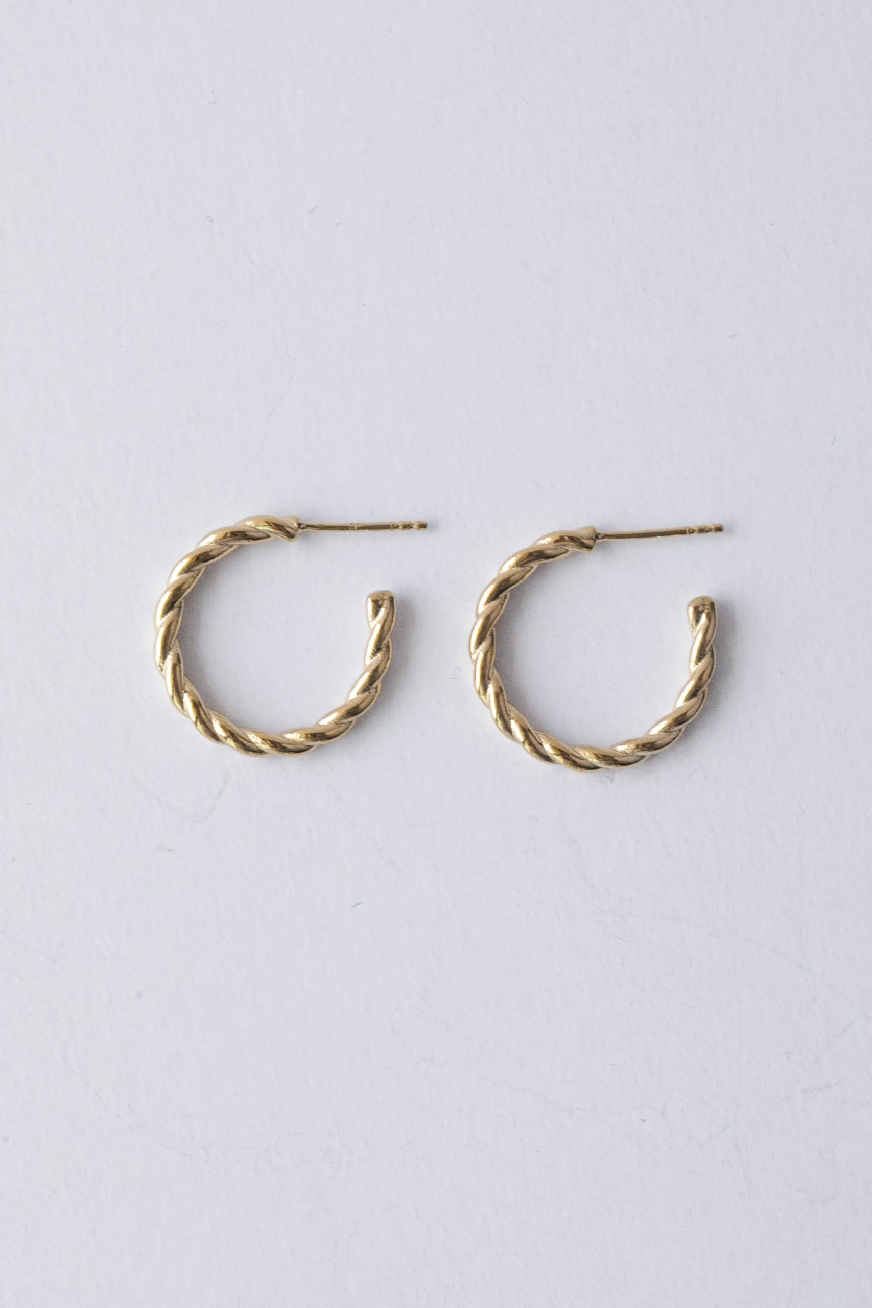 עגיל סקאדי גדול | זהב