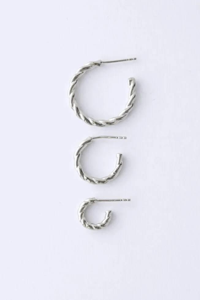 1750629204 עגילי20סקאדי20כסף20320גדלים.jpg