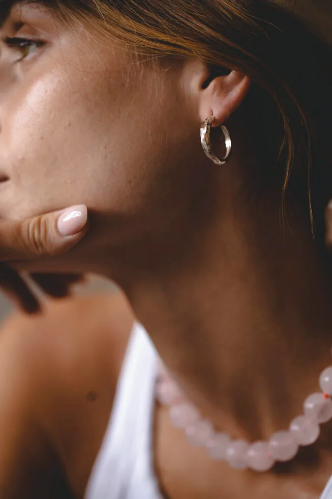 1750659759 עגיל20עישתר20כסף20גוף.jpg