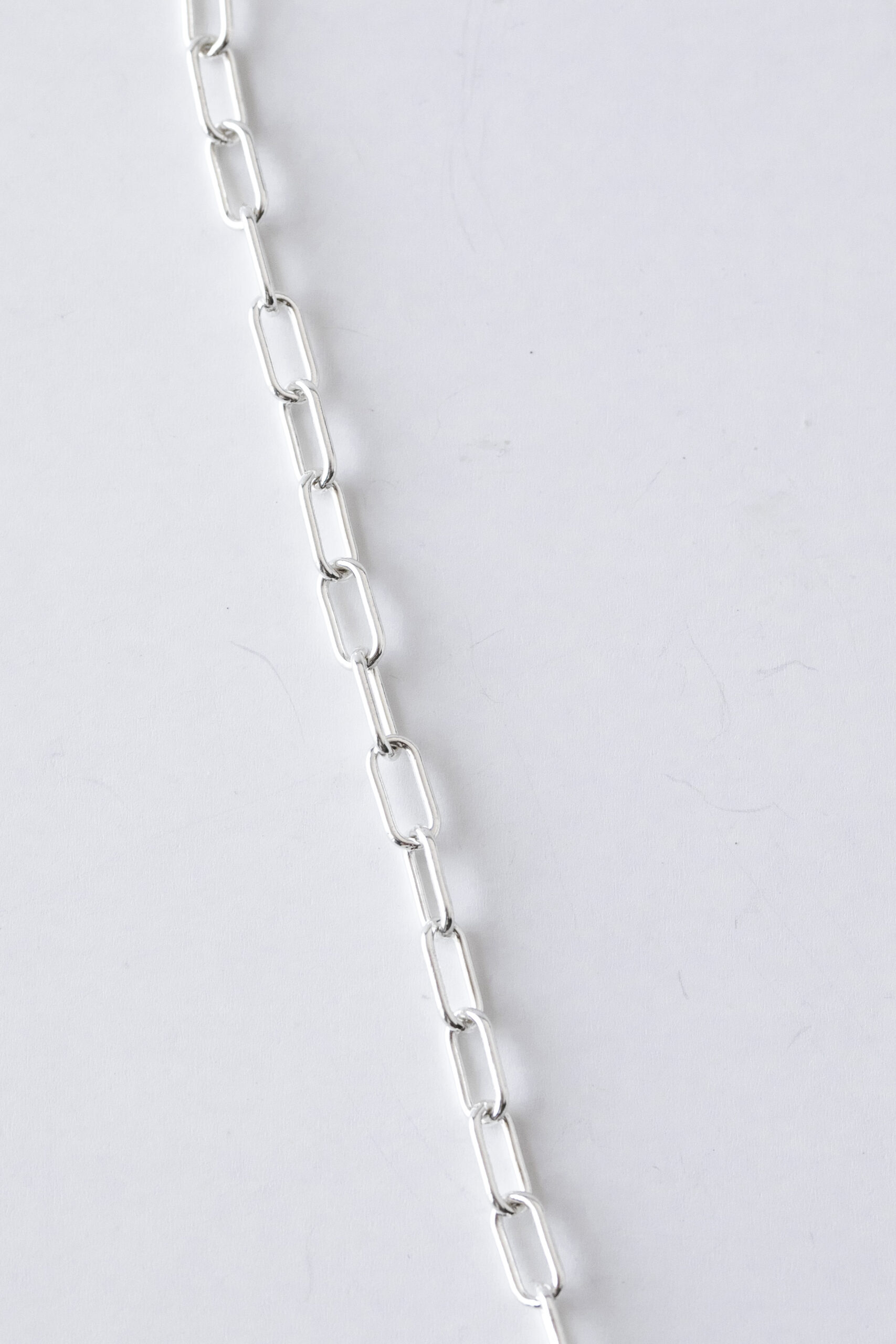 שרשרת הריטייג׳ לצ׳ארמס | כסף