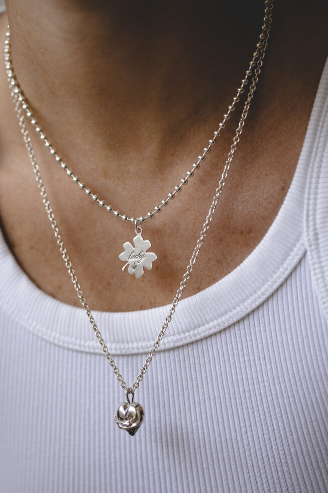 1751573730 שרשרת20אלפיס20כסף20גוף1.jpg