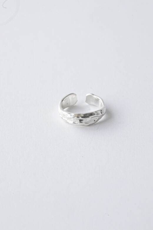 1755024779 עגיל20פרידה20כסף20קטן6.jpg