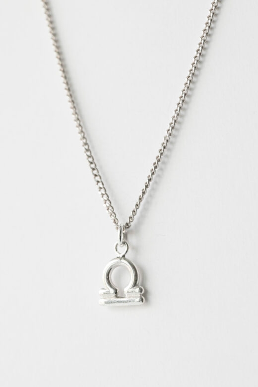 1757426450 שרשרת20מיי20לאק20מאזניים20כסף.jpg